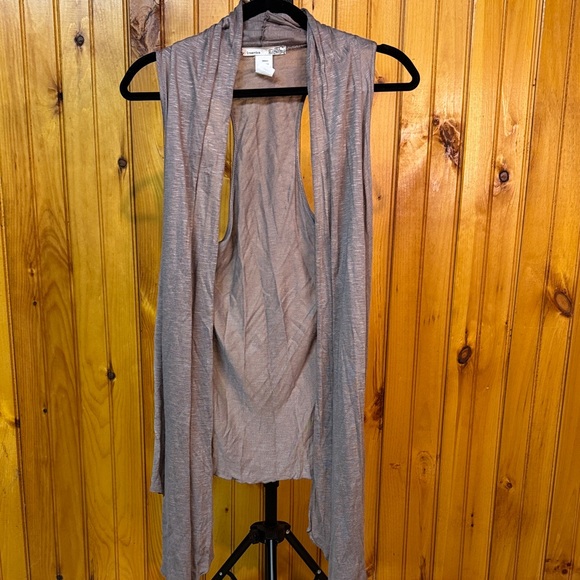 ensemble Accessories - Elegant Grayish Brown-Sleeveless Wrap